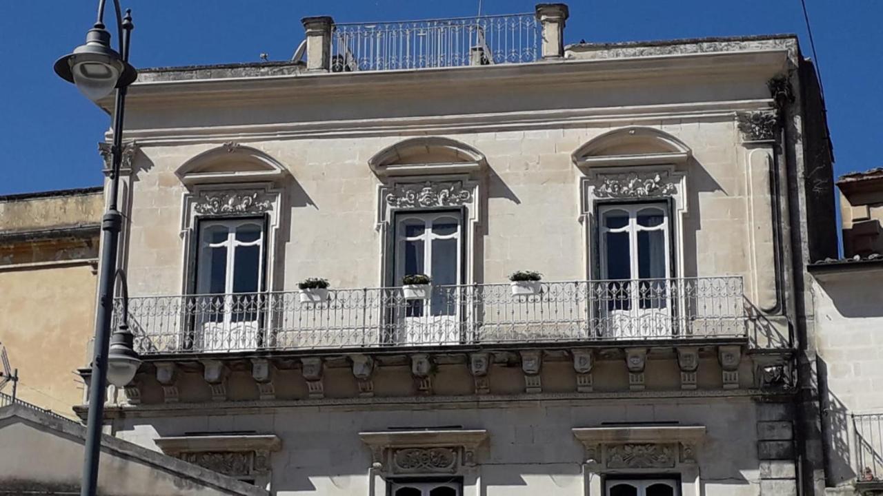 Hotel Il Terrazzino Sui Tetti Modica Exterior foto